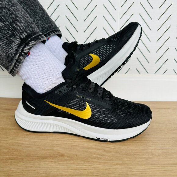 ❤️❤️Nike Air Zoom Structure 24 Sz 7.5 Womens Shoes Running Black Gold DA8570-003 - Picture 3 of 13
